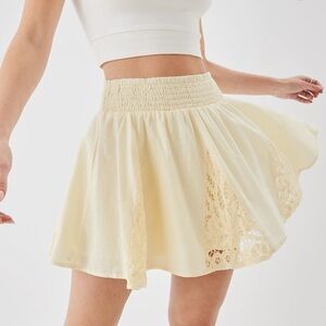 American Eagle NWT crochet skater linen blend smocked yellow skirt- size Small